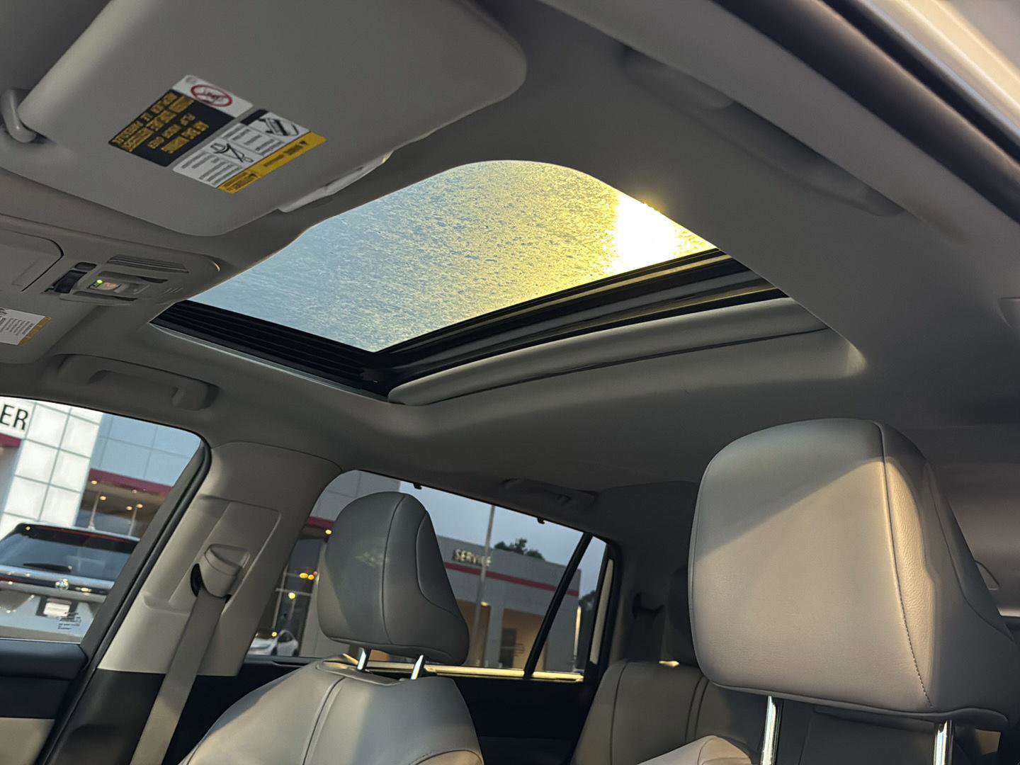 Used 2022 Toyota Highlander XLE image 28