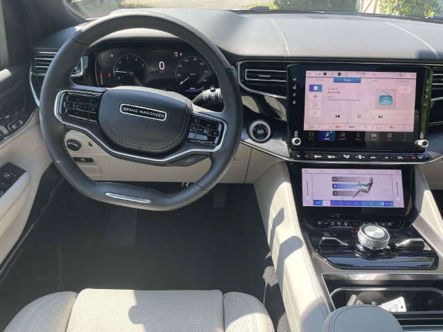 New 2026 Jeep Grand Wagoneer L Summit w/ Premium Group III AWD/4WD image 14