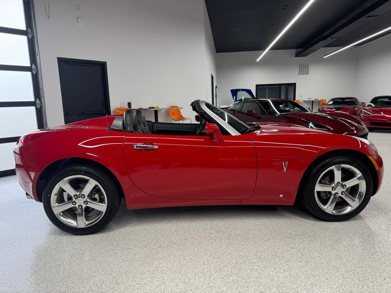 Used 2007 Pontiac Solstice Convertible w/ Premium Package RWD image 16