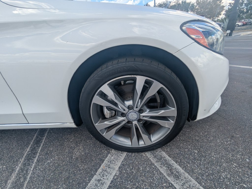 Used 2015 Mercedes-Benz C 300 4MATIC Sedan image 20