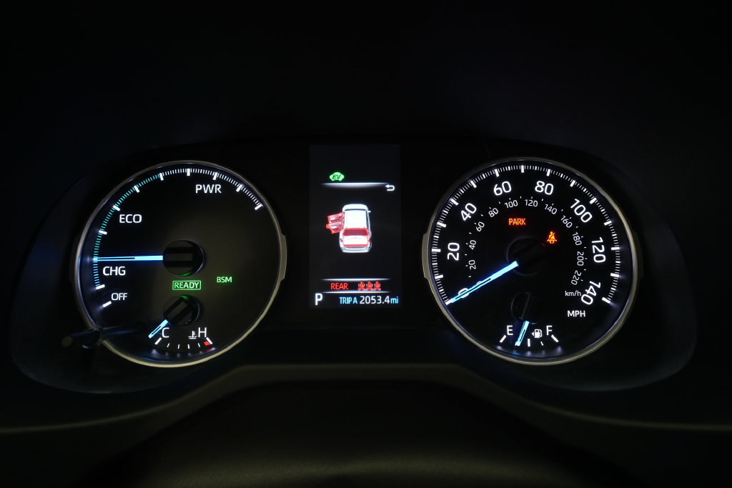 Used 2022 Toyota RAV4 XLE Premium AWD/4WD image 2