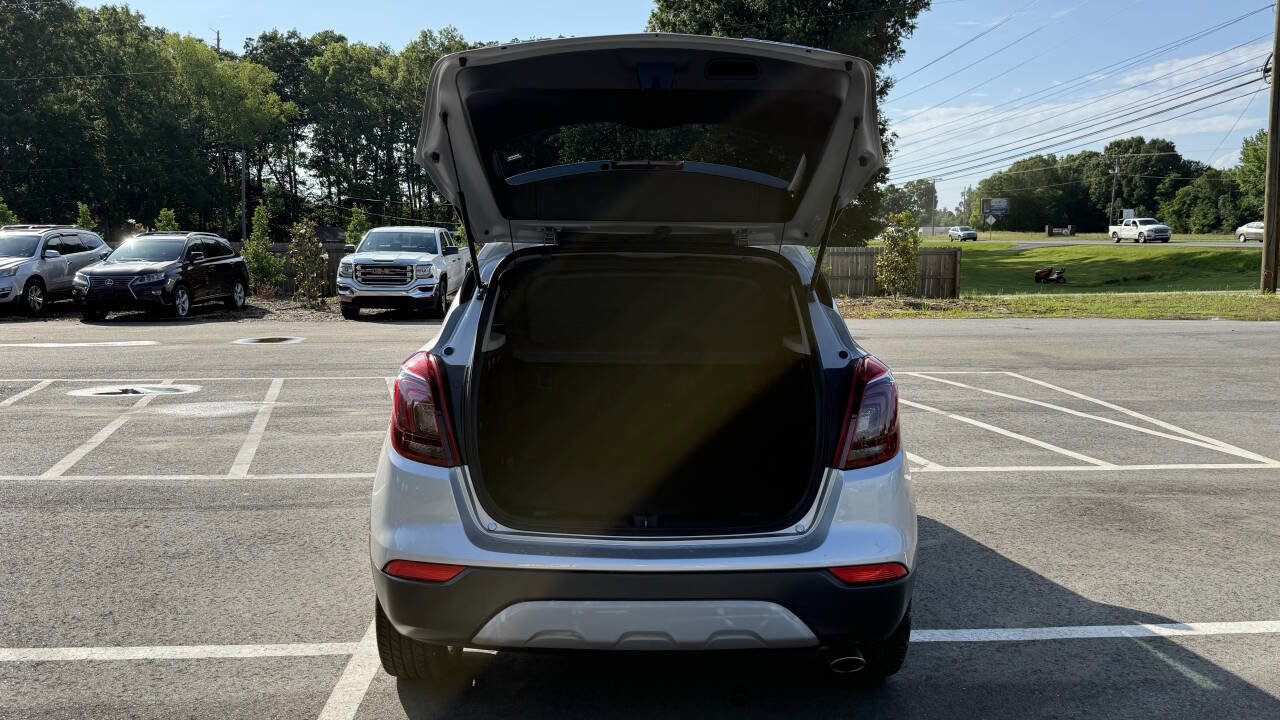 Used 2018 Buick Encore Essence FWD image 4