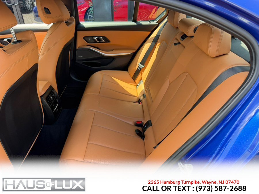 Used 2024 BMW 330i xDrive Sedan w/ M Sport Package AWD/4WD image 10