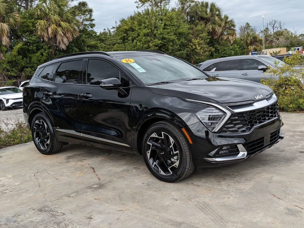 Certified 2025 Kia Sportage SX image 3