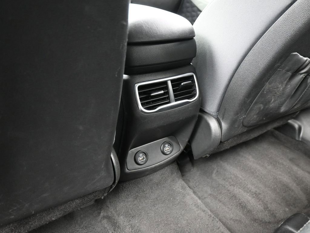 Used 2023 Hyundai Santa Fe SE image 28