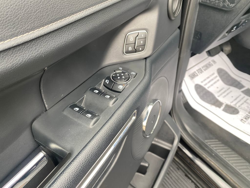 Used 2024 Ford Expedition Max XLT AWD/4WD image 23