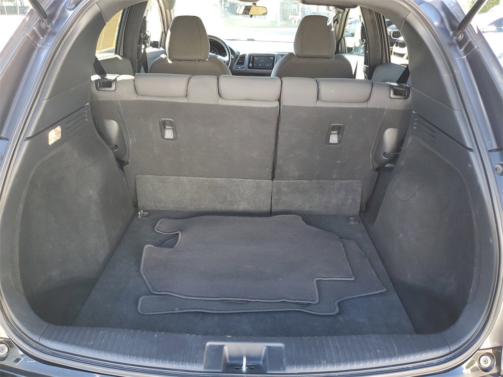 Used 2021 Honda HR-V Sport image 10