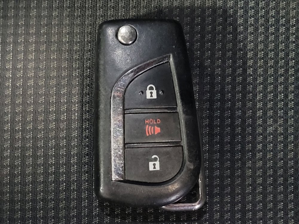 Used 2022 Toyota RAV4 LE FWD image 32