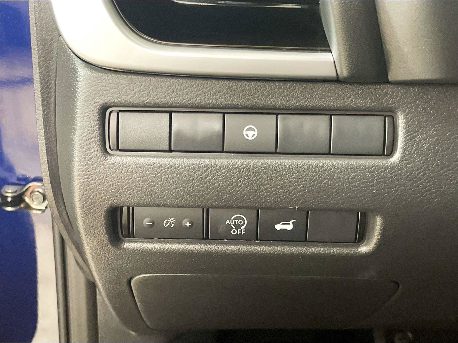 Used 2026 Nissan Rogue SL AWD/4WD image 14
