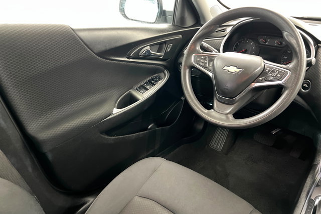 Used 2025 Chevrolet Malibu LT FWD image 11
