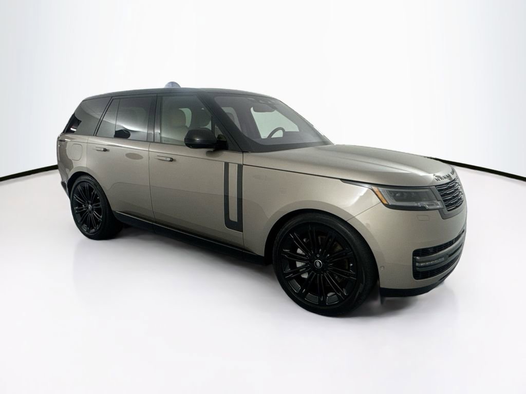 Used 2023 Land Rover Range Rover SE AWD/4WD image 3