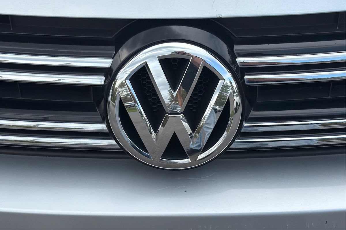 Used 2017 Volkswagen Tiguan Wolfsburg Edition AWD/4WD image 28