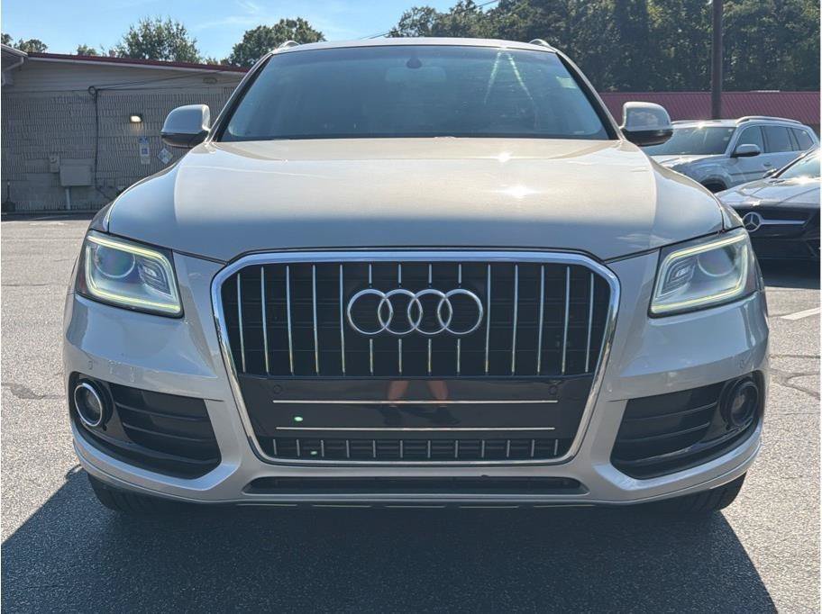 Used 2014 Audi Q5 2.0T Premium Plus w/ Premium Plus Package AWD/4WD image 2