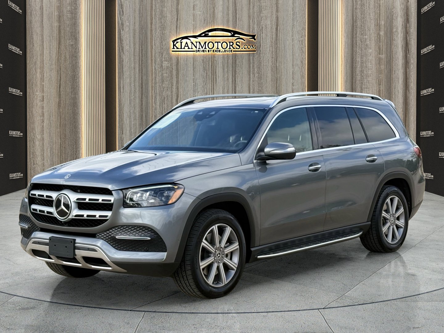 Used 2022 Mercedes-Benz GLS 450 4MATIC image 3