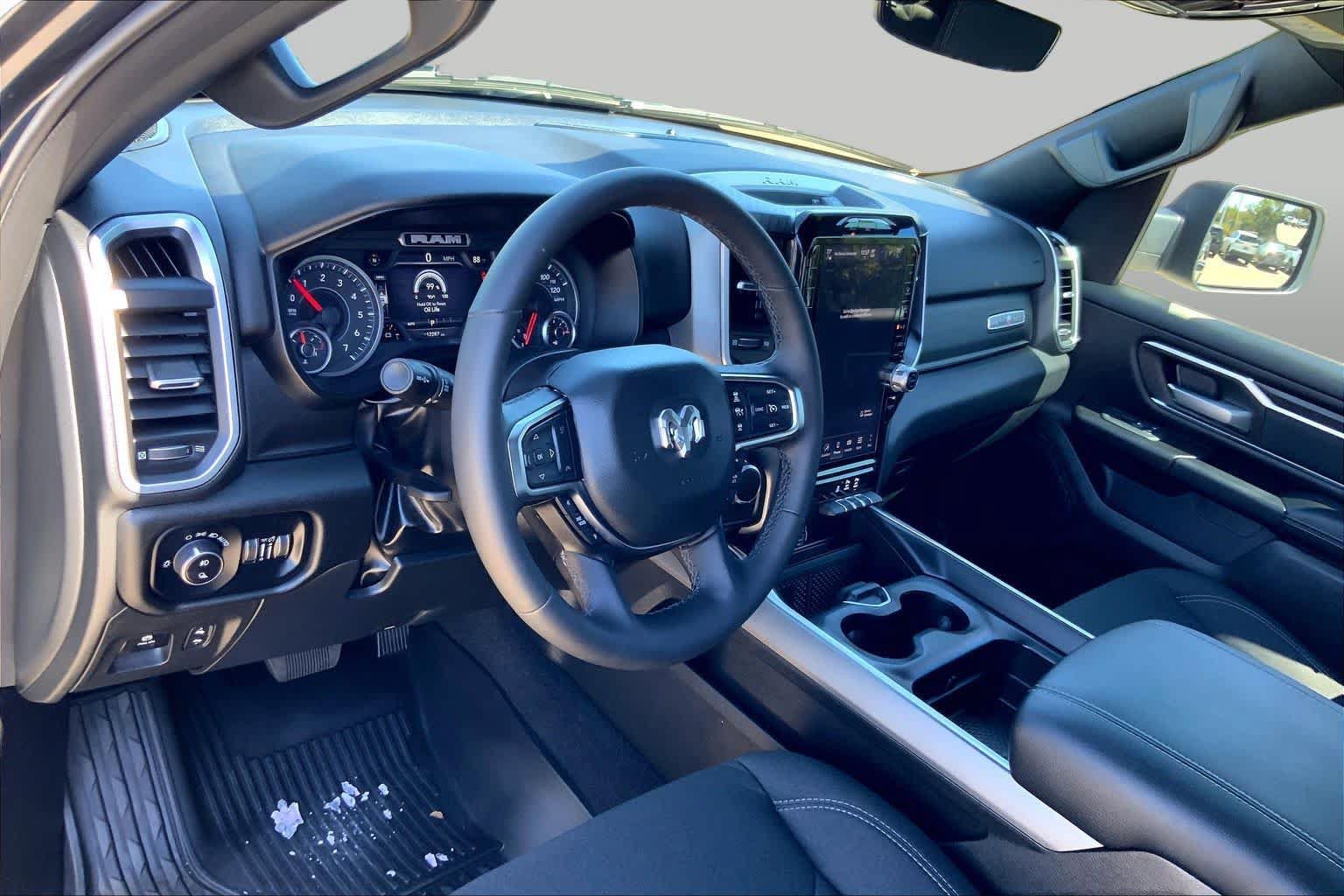 Used 2025 RAM 1500 Lone Star AWD/4WD image 17