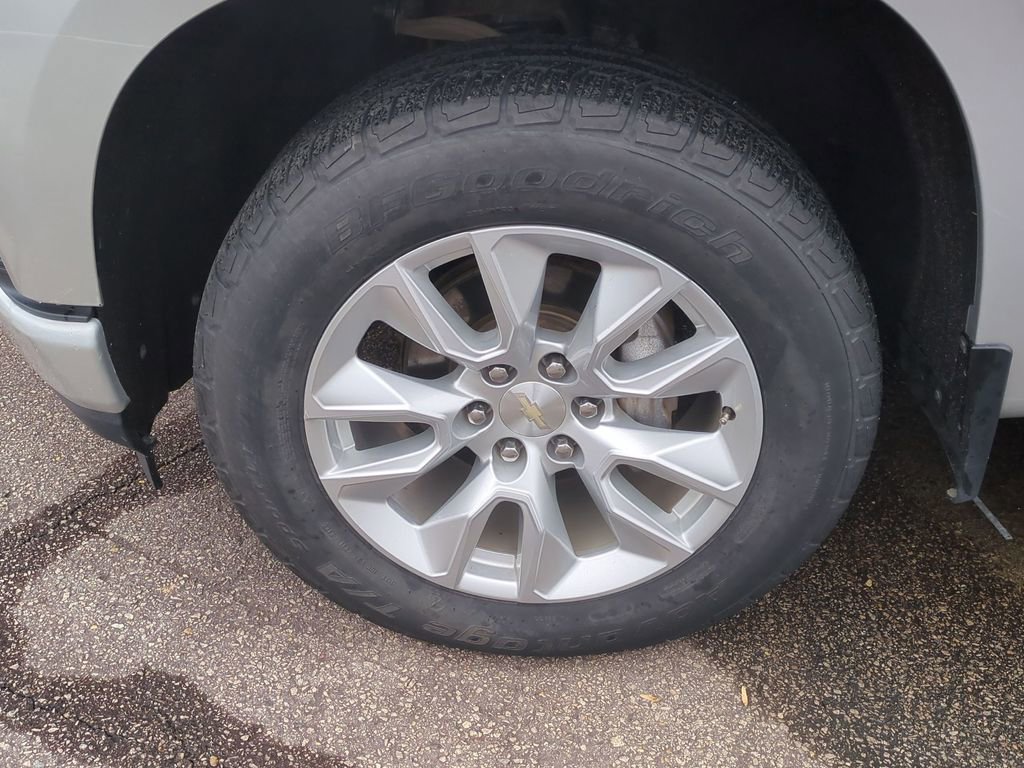 Used 2019 Chevrolet Silverado 1500 Custom w/ Custom Value Package image 10