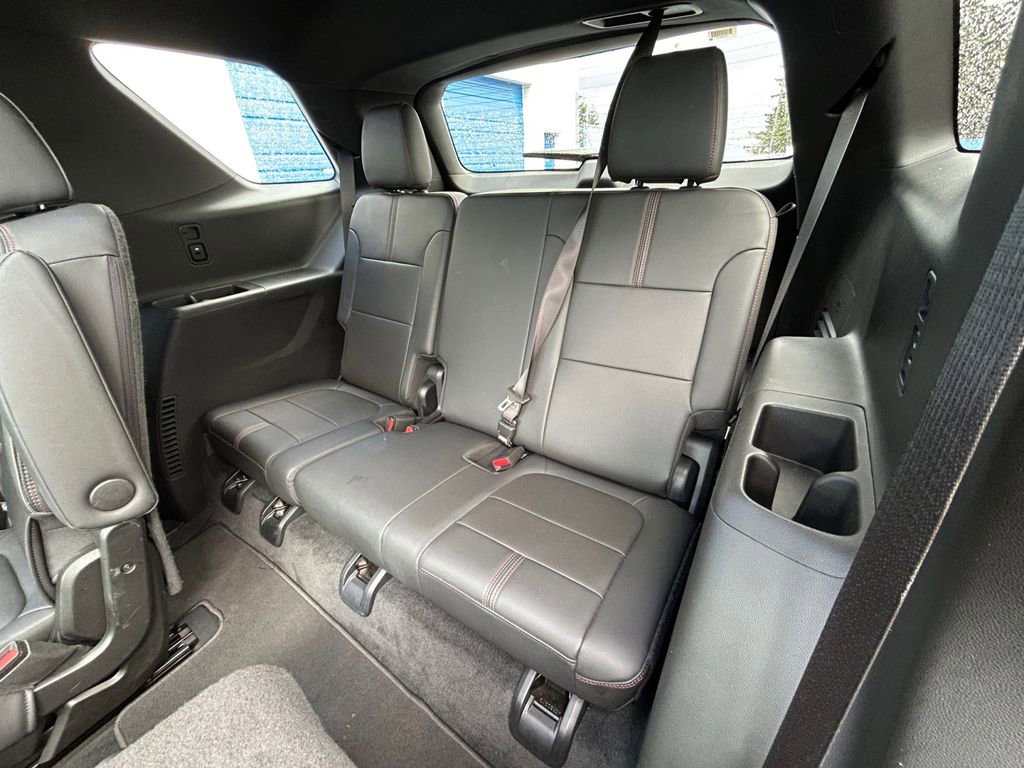 Used 2023 Chevrolet Traverse RS AWD/4WD image 35