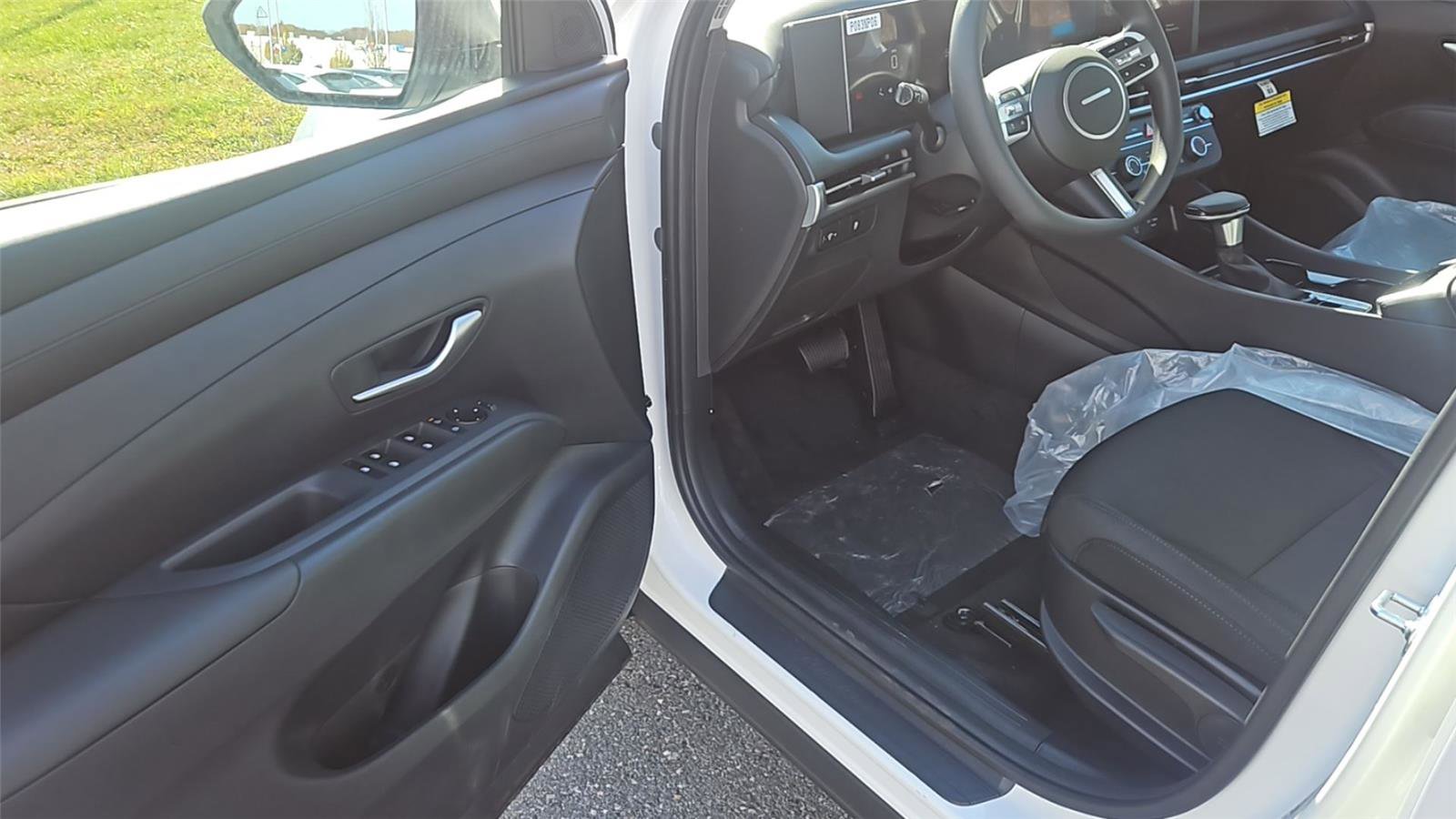 New 2026 Hyundai Tucson SE AWD/4WD image 9