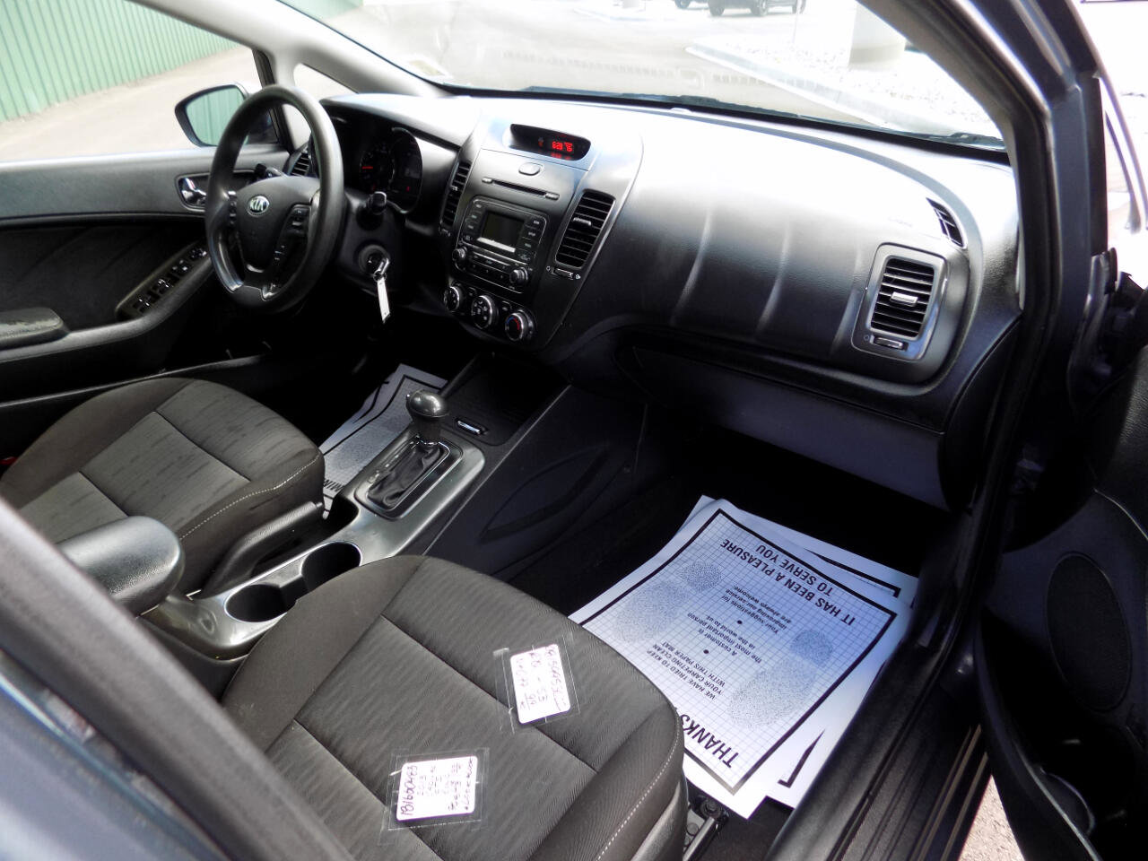 Used 2016 Kia Forte LX image 2