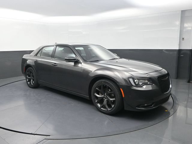 Used 2023 Chrysler 300 S RWD image 10