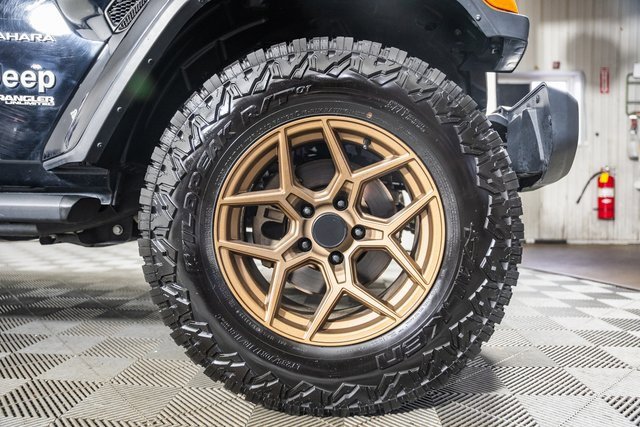 Used 2020 Jeep Wrangler Unlimited Sahara image 21