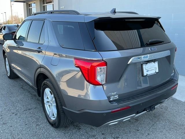 Used 2021 Ford Explorer XLT w/ Equipment Group 202A image 2