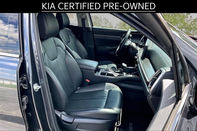 Certified 2024 Kia Sorento S FWD image 7
