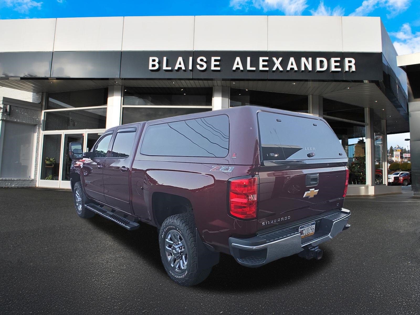 Used 2017 Chevrolet Silverado 2500 LT w/ LT Convenience Package AWD/4WD image 6