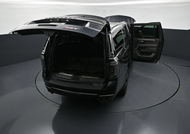 Used 2026 Chevrolet Suburban RST w/ Comfort Package AWD/4WD image 29