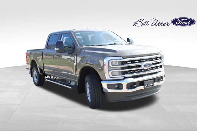 New 2026 Ford F250 XLT w/ XLT Premium Package video 2