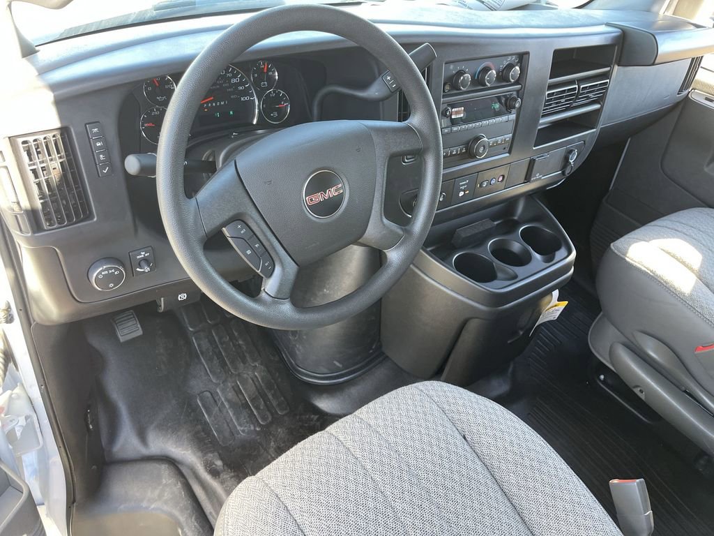 New 2025 GMC Savana 3500 LS image 10