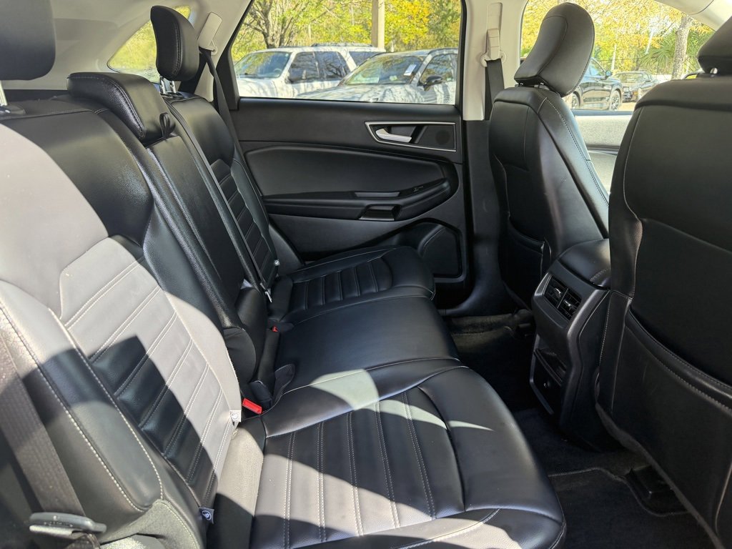 Used 2024 Ford Edge SEL image 8