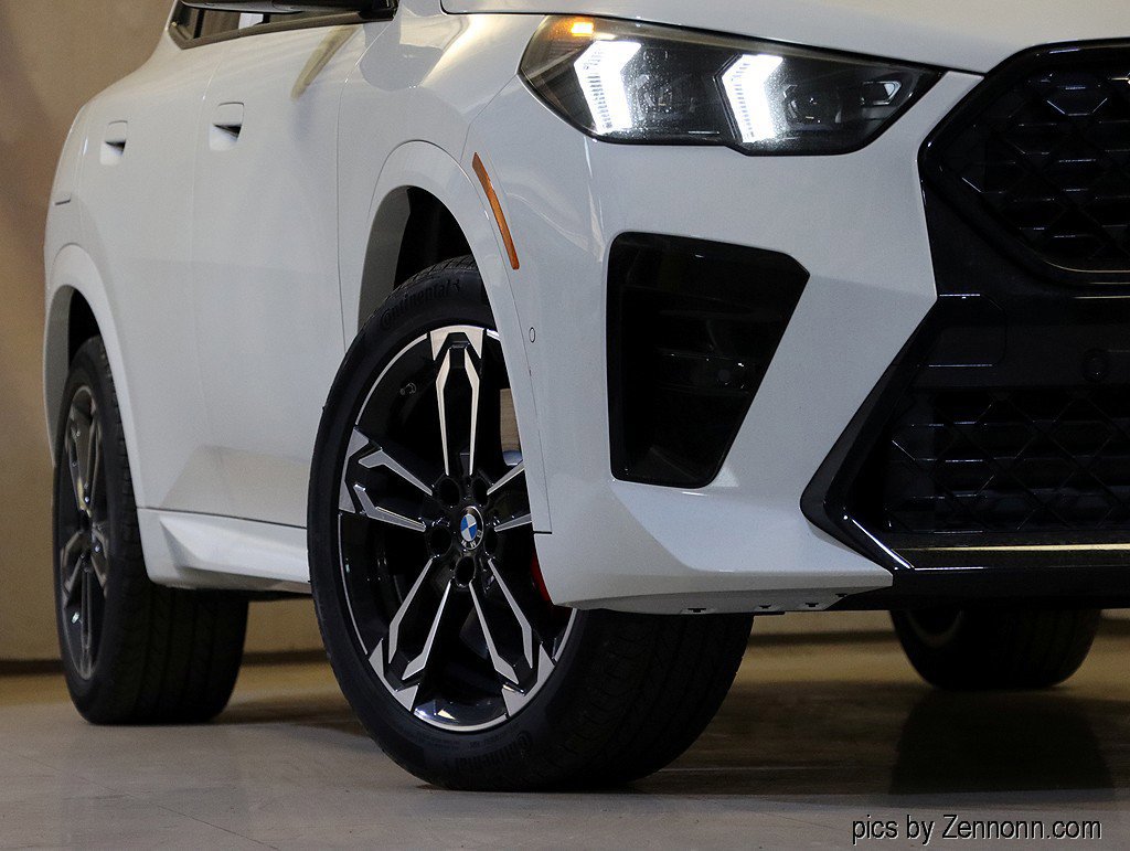 Used 2026 BMW X2 xDrive28i image 4