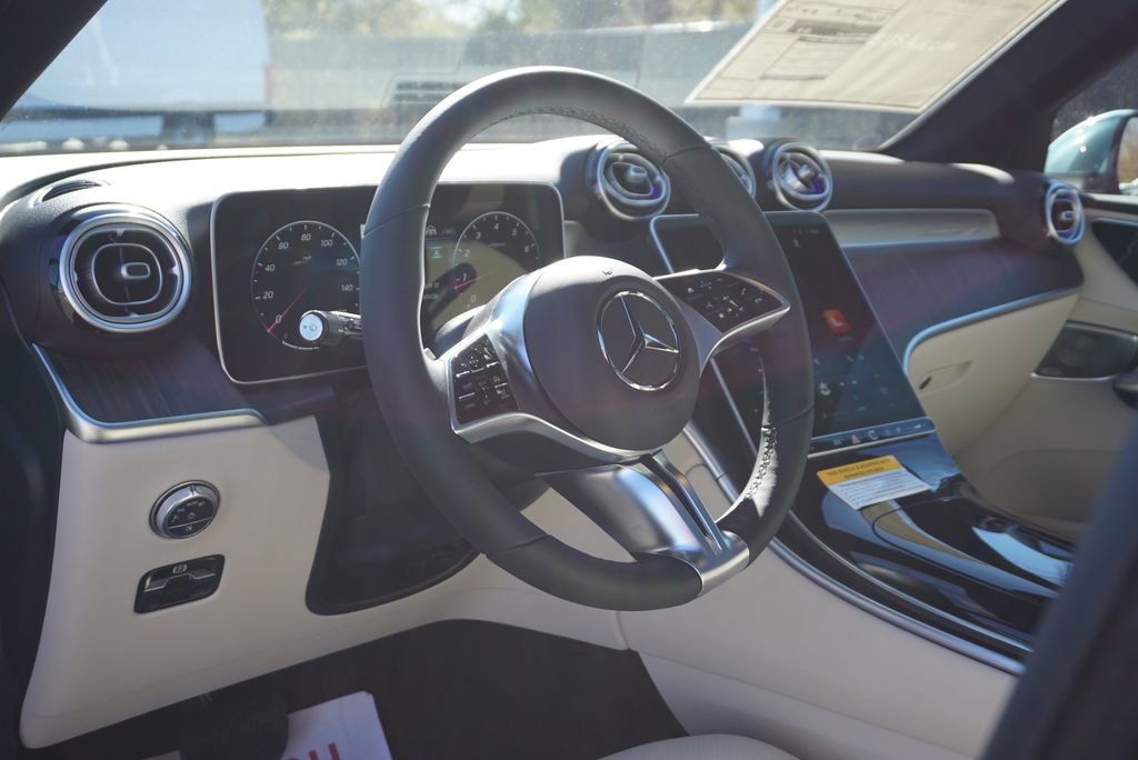 Used 2026 Mercedes-Benz GLC 300 4MATIC image 10