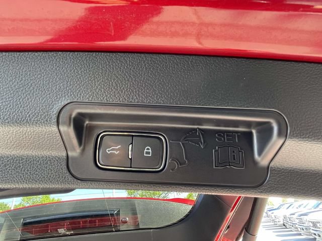 Used 2023 Ford Explorer XLT w/ Equipment Group 202A AWD/4WD image 37