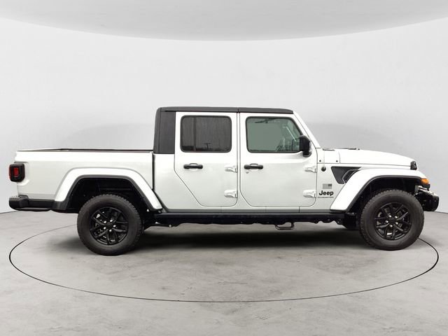 Certified 2023 Jeep Gladiator Sport S image 6