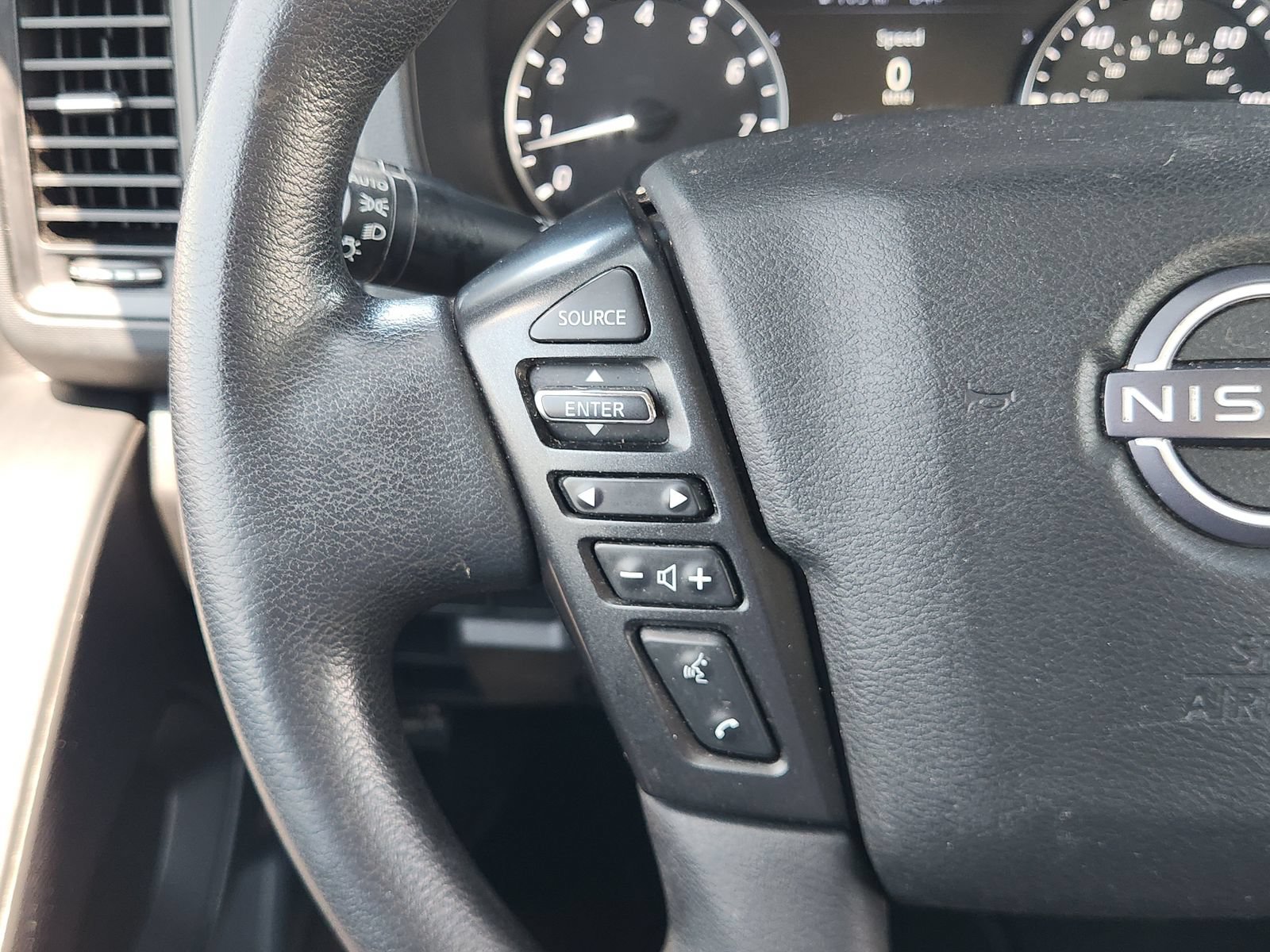 Used 2022 Nissan Frontier S RWD image 31