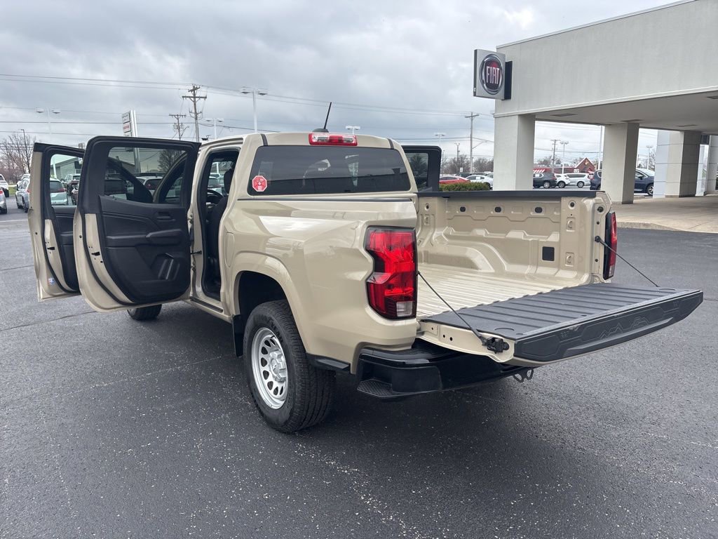 Used 2024 Chevrolet Colorado W/T image 18