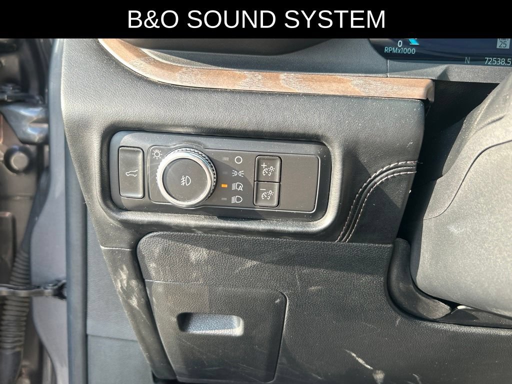 Used 2021 Ford Explorer Platinum w/ Equipment Group 601A AWD/4WD image 19