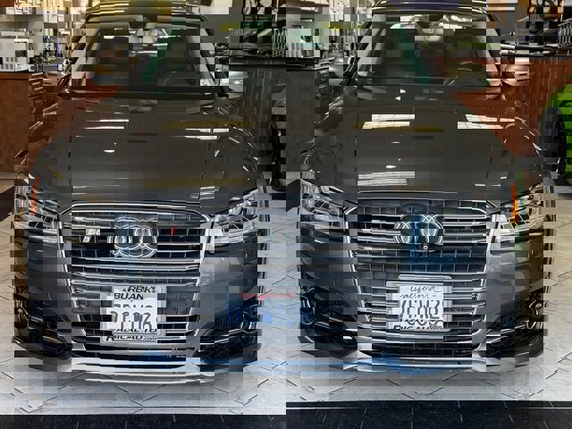 Used 2016 Audi S8 AWD/4WD image 4