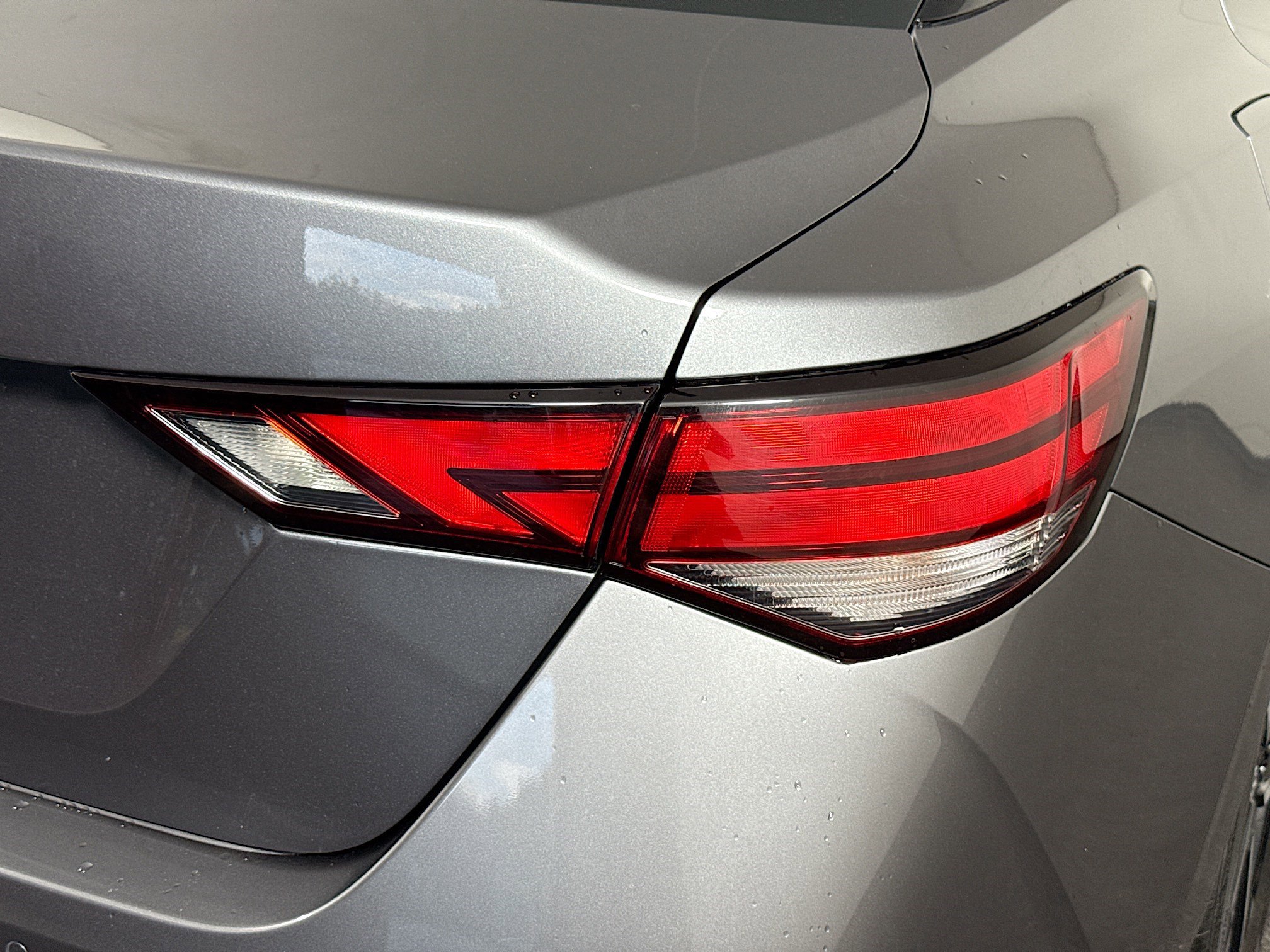 Used 2025 Nissan Sentra SV image 34