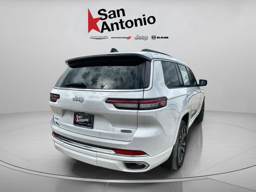New 2025 Jeep Grand Cherokee L Overland w/ Trailer Tow Package AWD/4WD image 14