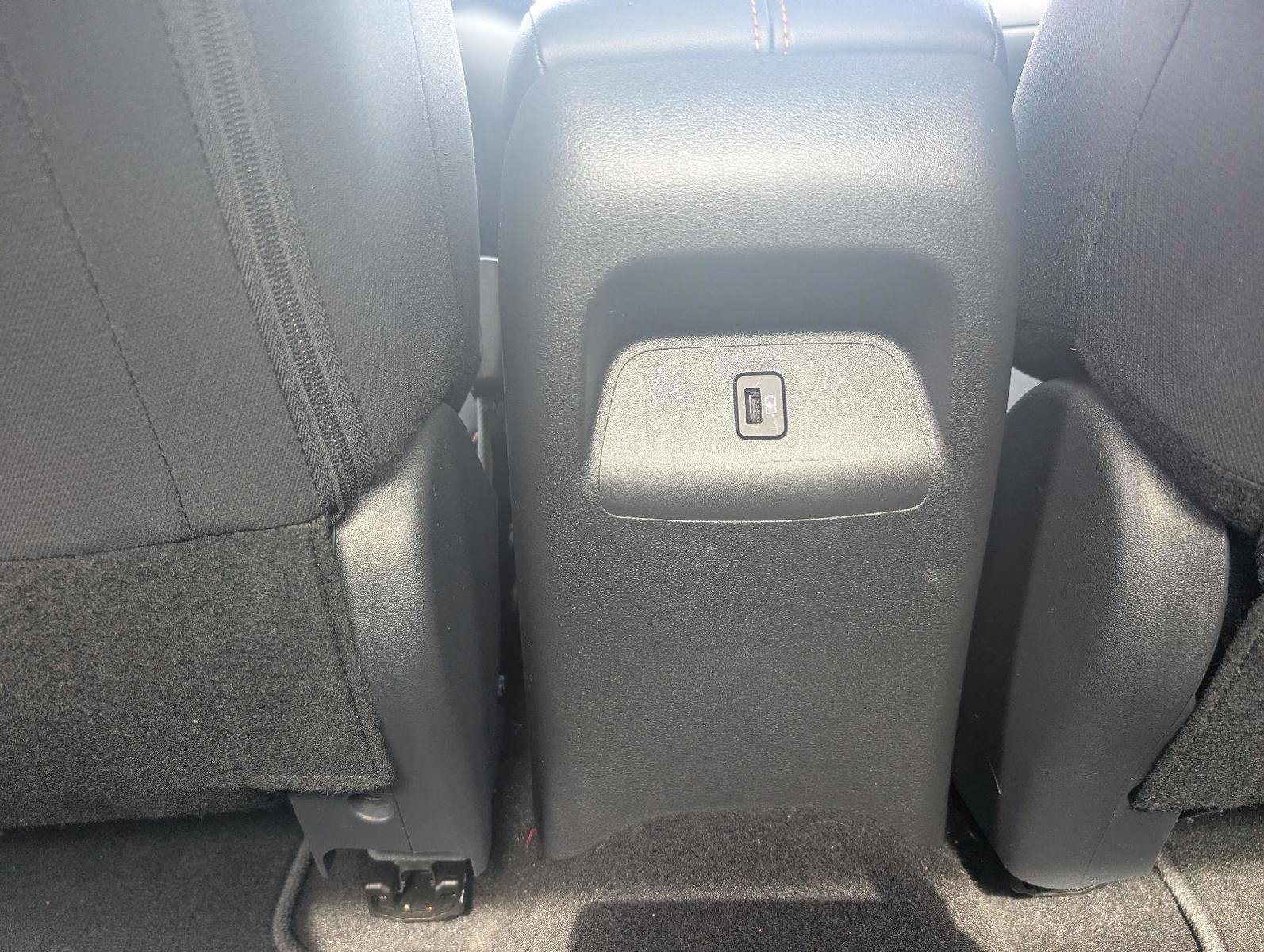 Certified 2025 Nissan Sentra SR FWD image 15