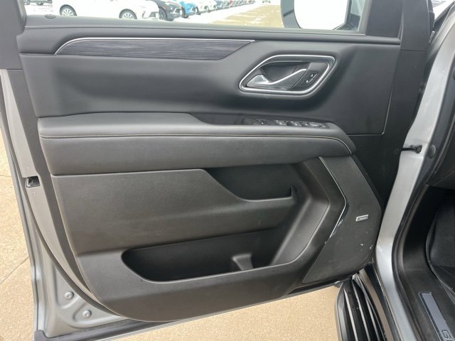 Used 2023 GMC Yukon XL SLT image 10