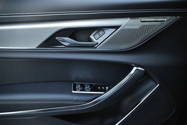 New 2024 Jaguar XF R-Dynamic SE AWD/4WD image 19