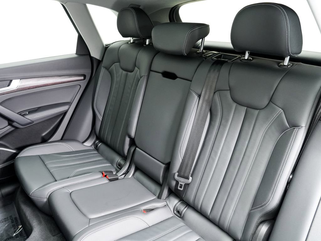 Certified 2025 Audi Q5 2.0T Premium Plus w/ Premium Plus Package image 23