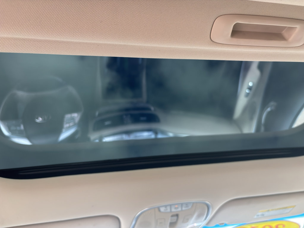 Used 2019 Kia K900 Luxury image 13