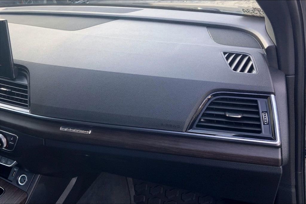 Certified 2023 Audi Q5 2.0T Premium w/ Convenience Package image 19