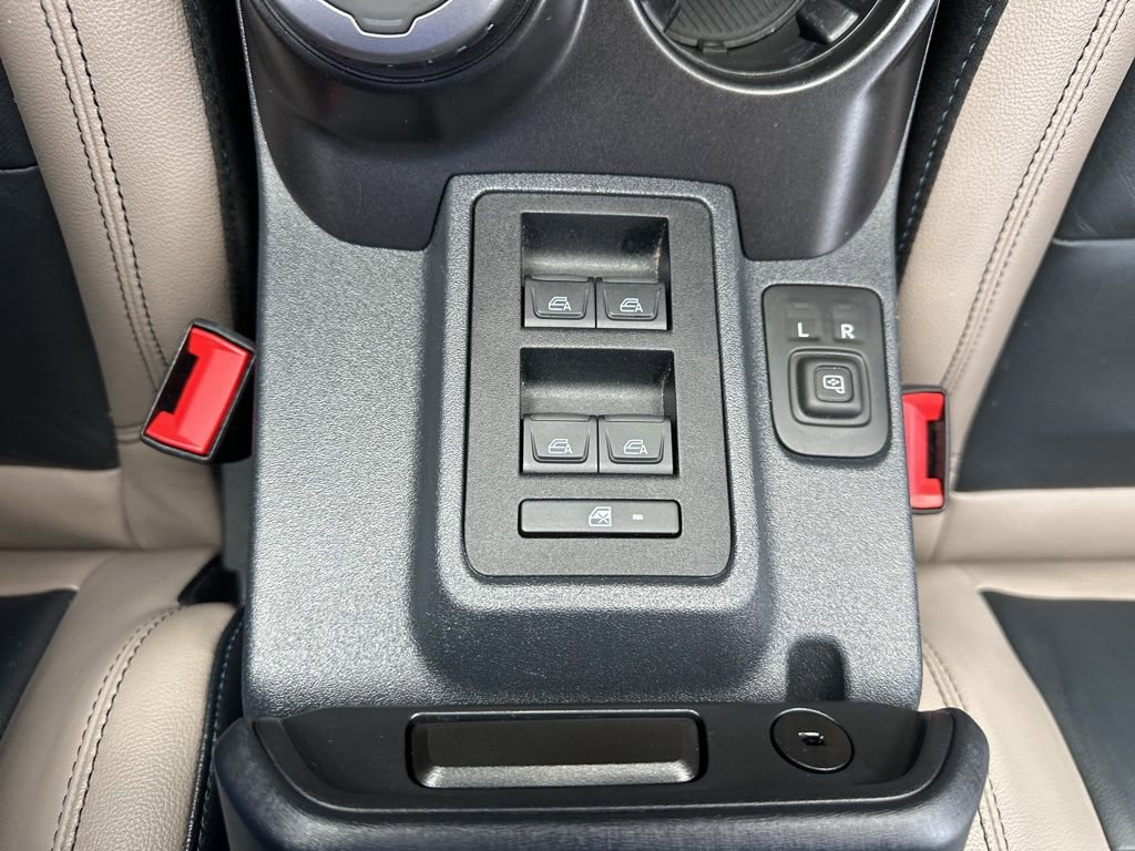 Used 2022 Ford Bronco Wildtrak image 8