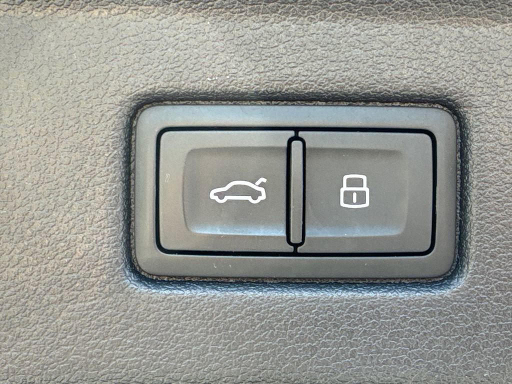 Used 2022 Audi S5 Premium Plus w/ Premium Plus Package AWD/4WD image 19